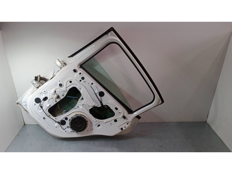 Recambio de puerta trasera derecha para peugeot 208 i (ca_, cc_) 1.2 vti 82 referencia OEM IAM 9671907480  