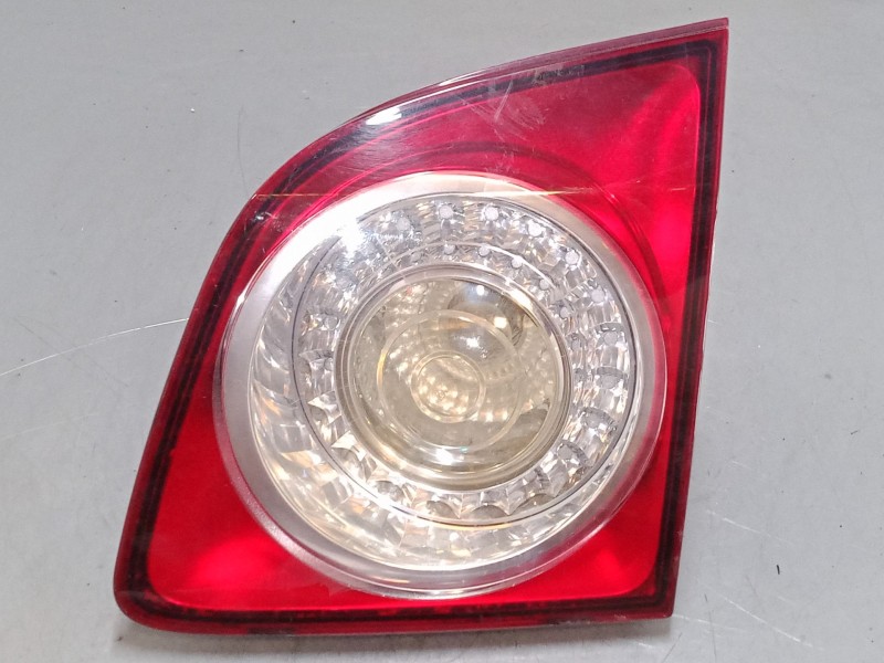 Recambio de piloto trasero porton derecho para volkswagen golf plus v (5m1, 521) 1.9 tdi referencia OEM IAM    Recambio de piloto trasero porton derecho para volkswagen golf plus v (5m1, 521) 1.9 tdi referencia OEM IAM