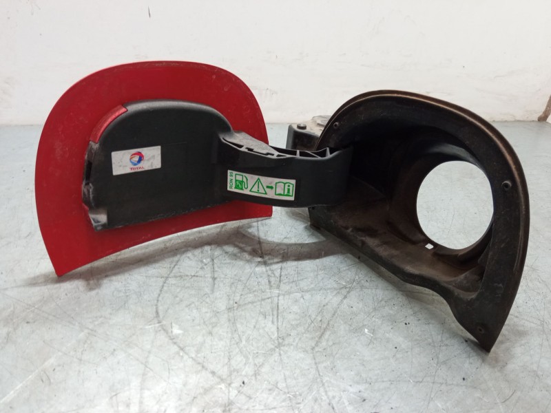 Recambio de tapa exterior combustible para citroën c4 cactus 1.2 vti 82 referencia OEM IAM   