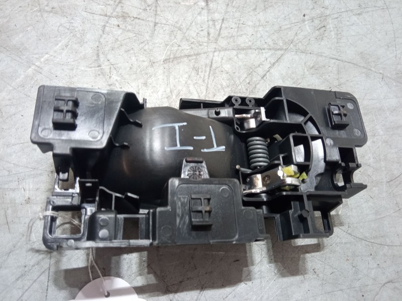 Recambio de maneta interior puerta trasera izquierda para citroën c4 cactus 1.2 vti 82 referencia OEM IAM   