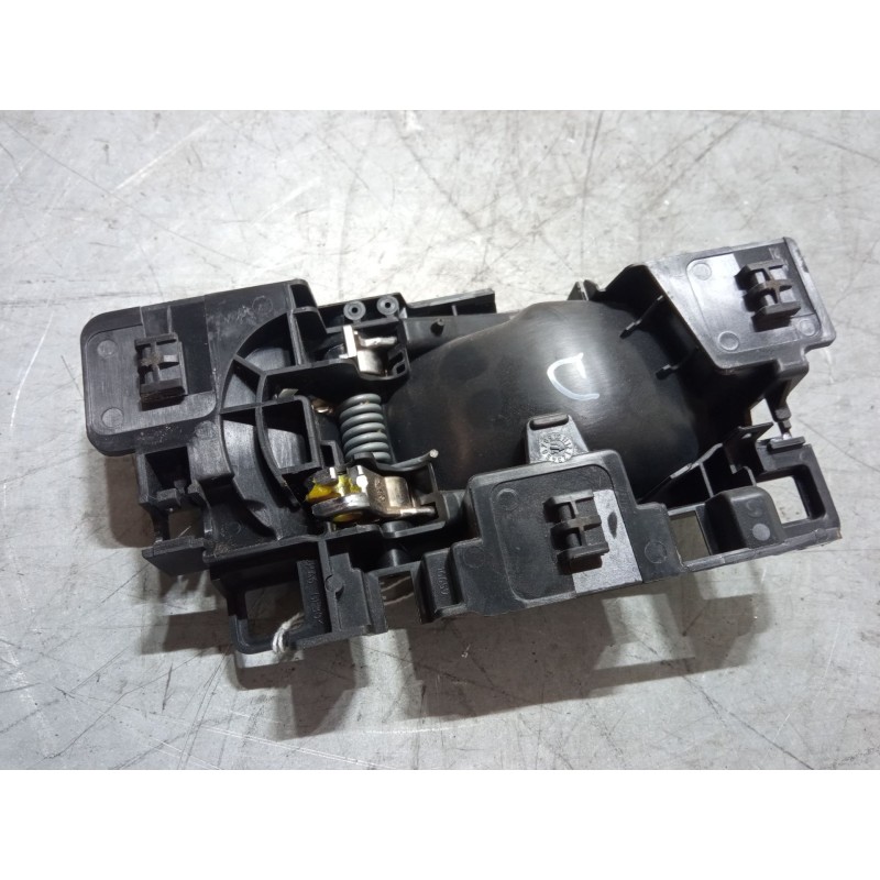 Recambio de maneta interior puerta delantera derecha para citroën c4 cactus 1.2 vti 82 referencia OEM IAM    Recambio de maneta interior puerta delantera derecha para citroën c4 cactus 1.2 vti 82 referencia OEM IAM