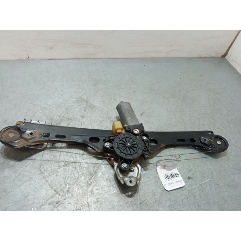 Recambio de elevalunas electrico trasero izquierdo para mercedes-benz clase c (w203) c 220 cdi (203.006) referencia OEM IAM A203