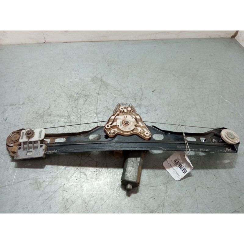 Recambio de elevalunas electrico trasero izquierdo para mercedes-benz clase c (w203) c 220 cdi (203.006) referencia OEM IAM A203 Recambio de elevalunas electrico trasero izquierdo para mercedes-benz clase c (w203) c 220 cdi (203.006) referencia OEM IAM A203