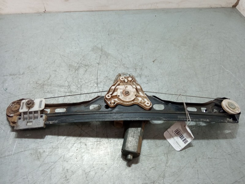 Recambio de elevalunas electrico trasero izquierdo para mercedes-benz clase c (w203) c 220 cdi (203.006) referencia OEM IAM A203 Recambio de elevalunas electrico trasero izquierdo para mercedes-benz clase c (w203) c 220 cdi (203.006) referencia OEM IAM A203