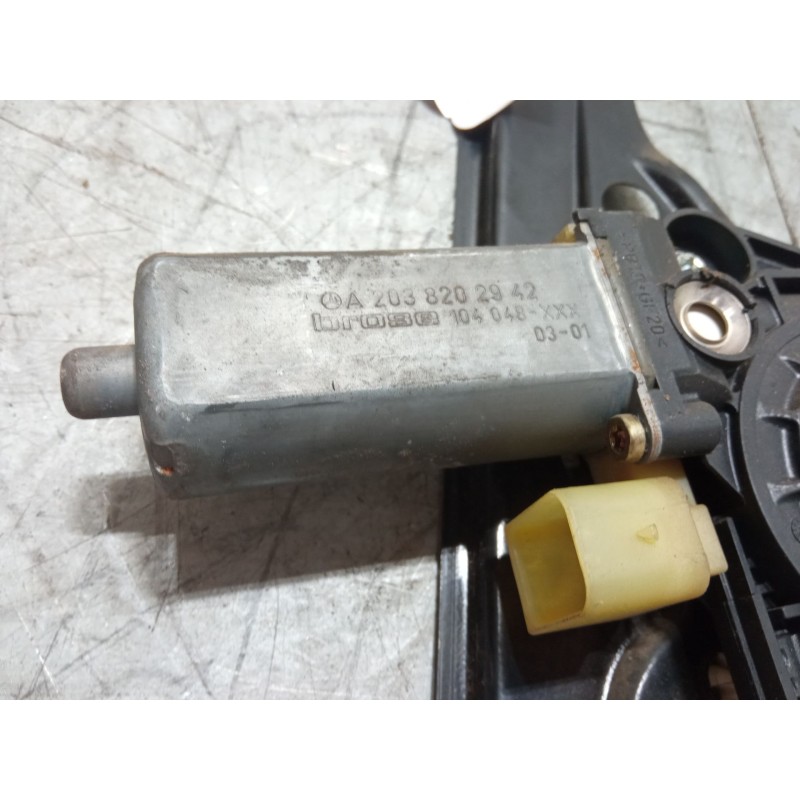 Recambio de elevalunas electrico trasero izquierdo para mercedes-benz clase c (w203) c 220 cdi (203.006) referencia OEM IAM A203 Recambio de elevalunas electrico trasero izquierdo para mercedes-benz clase c (w203) c 220 cdi (203.006) referencia OEM IAM A203