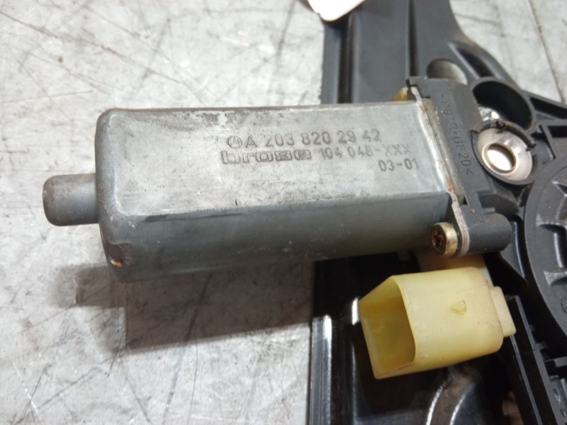 Recambio de elevalunas electrico trasero izquierdo para mercedes-benz clase c (w203) c 220 cdi (203.006) referencia OEM IAM A203 Recambio de elevalunas electrico trasero izquierdo para mercedes-benz clase c (w203) c 220 cdi (203.006) referencia OEM IAM A203