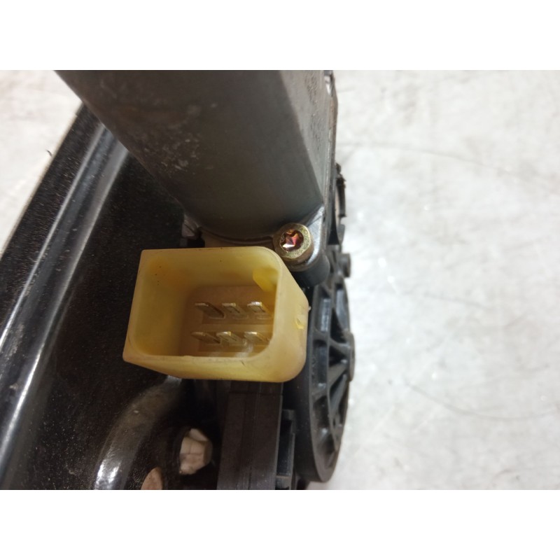 Recambio de elevalunas electrico trasero izquierdo para mercedes-benz clase c (w203) c 220 cdi (203.006) referencia OEM IAM A203 Recambio de elevalunas electrico trasero izquierdo para mercedes-benz clase c (w203) c 220 cdi (203.006) referencia OEM IAM A203