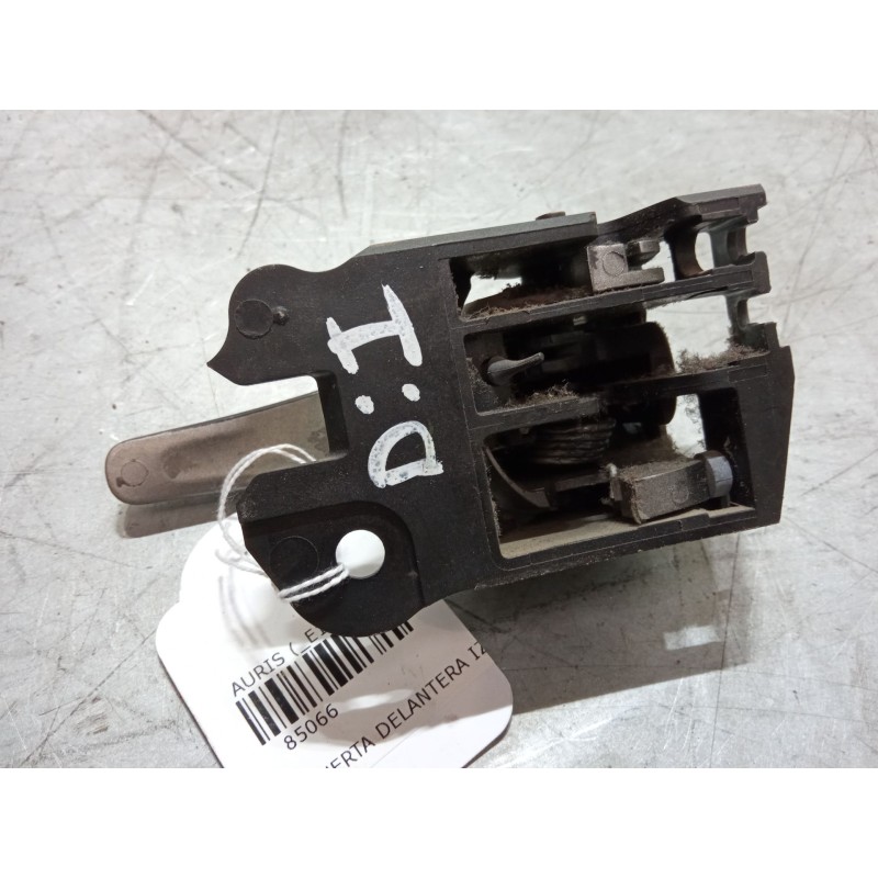 Recambio de maneta interior puerta delantera izquierda para toyota auris (_e15_) 1.4 d-4d (nde150_) referencia OEM IAM 62318A1  