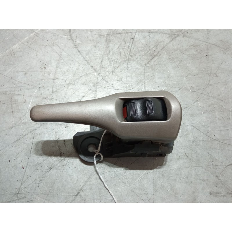 Recambio de maneta interior puerta delantera derecha para toyota auris (_e15_) 1.4 d-4d (nde150_) referencia OEM IAM 62318A1  