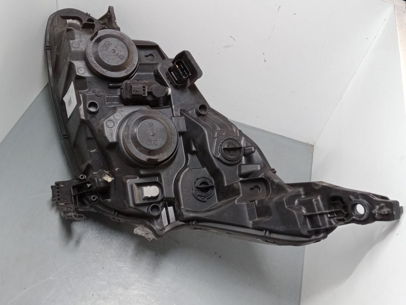 Recambio de faro derecho para peugeot 208 i (ca_, cc_) 1.2 vti 82 referencia OEM IAM 9802221280  