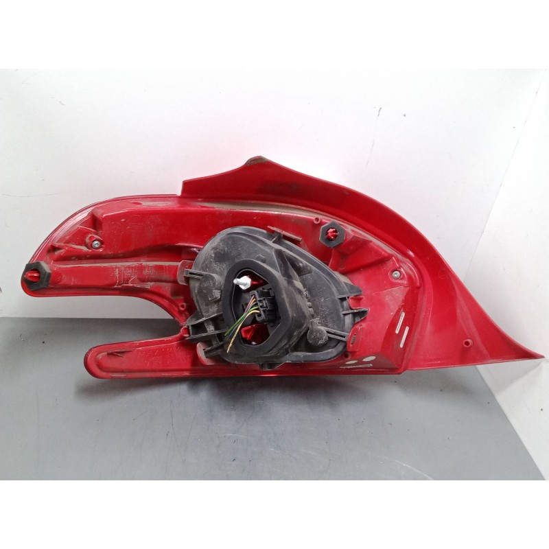 Recambio de piloto trasero derecho para peugeot 208 i (ca_, cc_) 1.2 vti 82 referencia OEM IAM 967262838002  