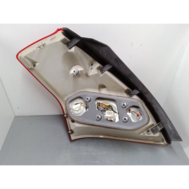 Recambio de piloto trasero derecho para kia cee´d sw (ed) 1.6 crdi 115 referencia OEM IAM 00973502  