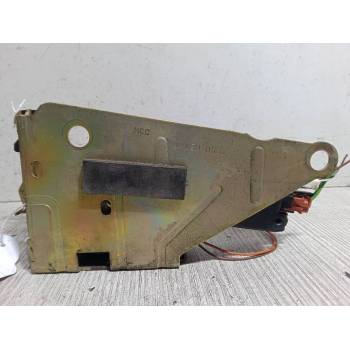 CERRADURA PUERTA DELANTERA DERECHA 