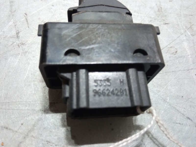 Recambio de mando elevalunas delantero derecho para peugeot partner tepee 1.6 bluehdi 100 referencia OEM IAM   