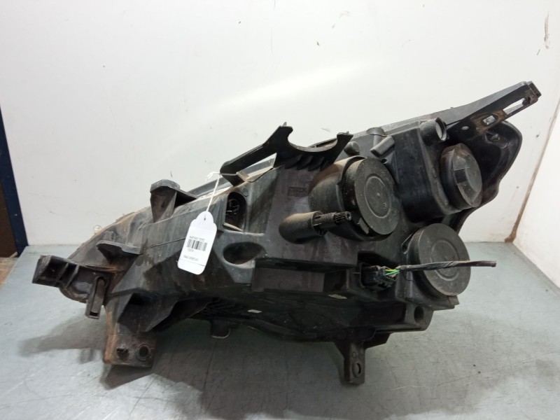 Recambio de faro derecho para peugeot partner tepee 1.6 bluehdi 100 referencia OEM IAM   