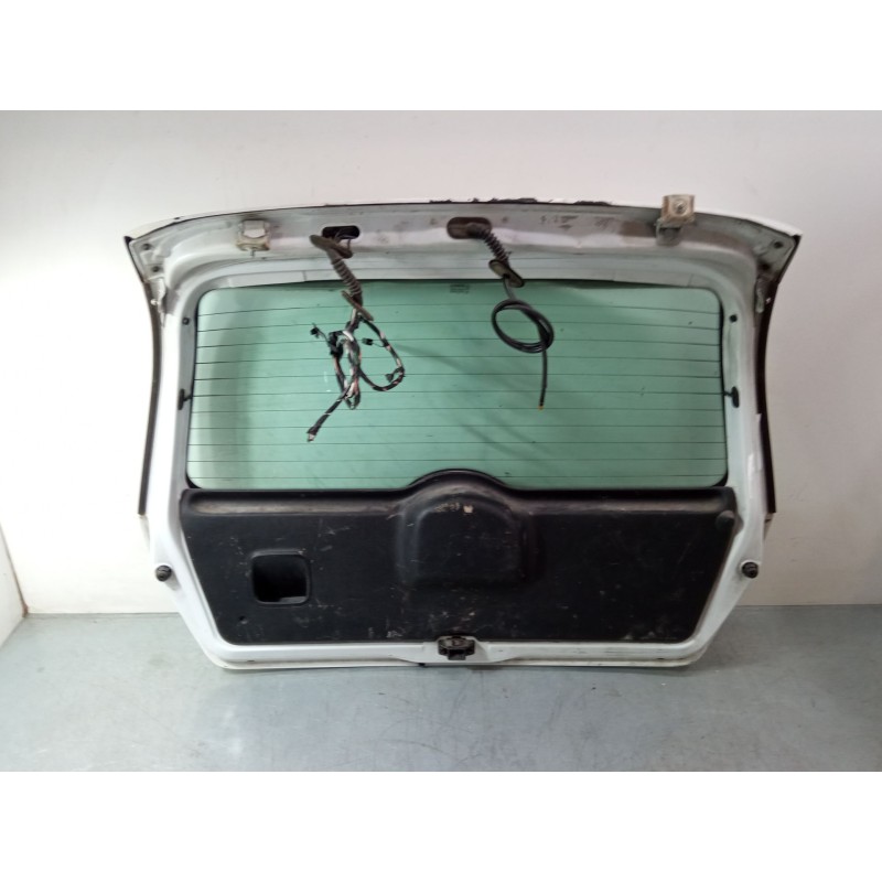 Recambio de porton trasero para renault clio ii (bb_, cb_) 1.5 dci (b/cb07) referencia OEM IAM   