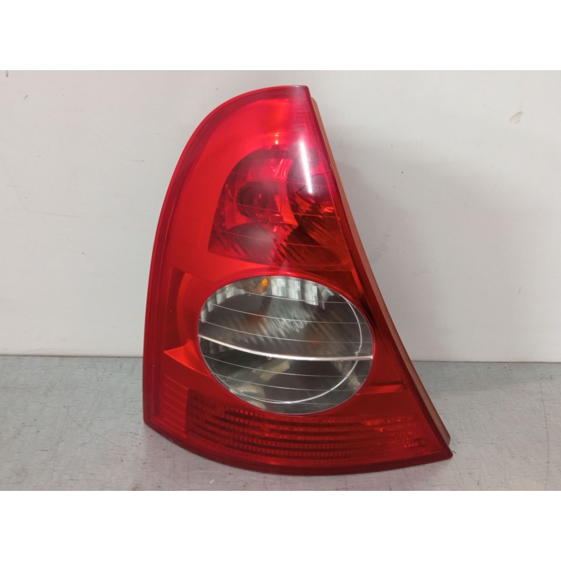 Recambio de piloto trasero izquierdo para renault clio ii (bb_, cb_) 1.5 dci (b/cb07) referencia OEM IAM   