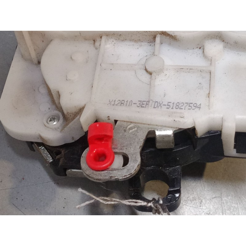 Recambio de cerradura puerta delantera derecha para fiat 500 c (312_) 1.3 d multijet (312cxe1a, 312axe1a) referencia OEM IAM   