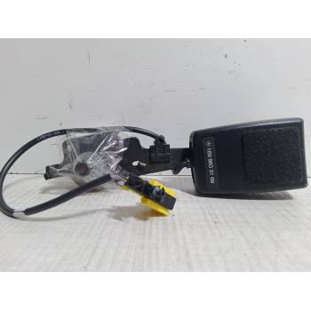 ANCLAJE CINTURON TRASERO IZQUIERDO 169 860 31 69. 605 6573 00 A 