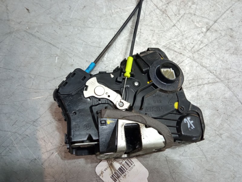Recambio de cerradura puerta delantera derecha para toyota auris (_e15_) 1.4 d-4d (nde150_) referencia OEM IAM   