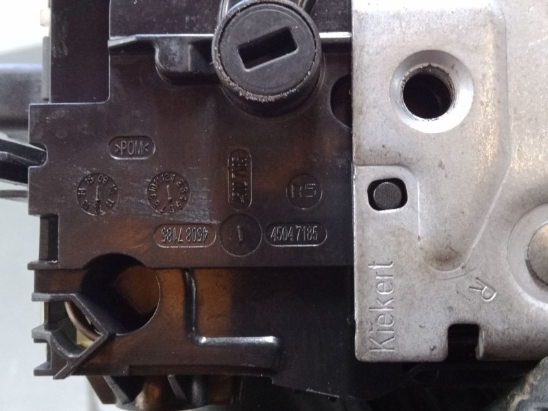 Recambio de cerradura puerta trasera derecha para citroën c4 ii (nc_) 1.6 hdi 90 referencia OEM IAM   