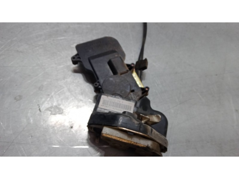 Recambio de cerradura puerta trasera izquierda para mazda 2 (dy) 1.6 referencia OEM IAM   