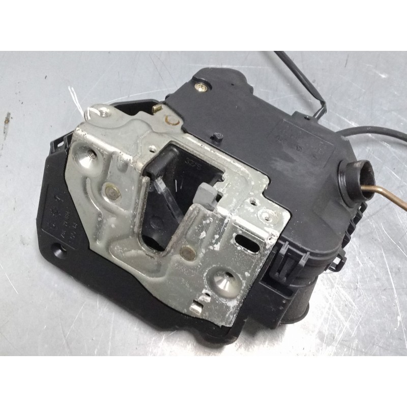 Recambio de cerradura puerta delantera derecha para mercedes-benz clk (c209) clk 200 kompressor (209.342) referencia OEM IAM   