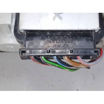 PILOTO TRASERO DERECHO 6y9945096E 