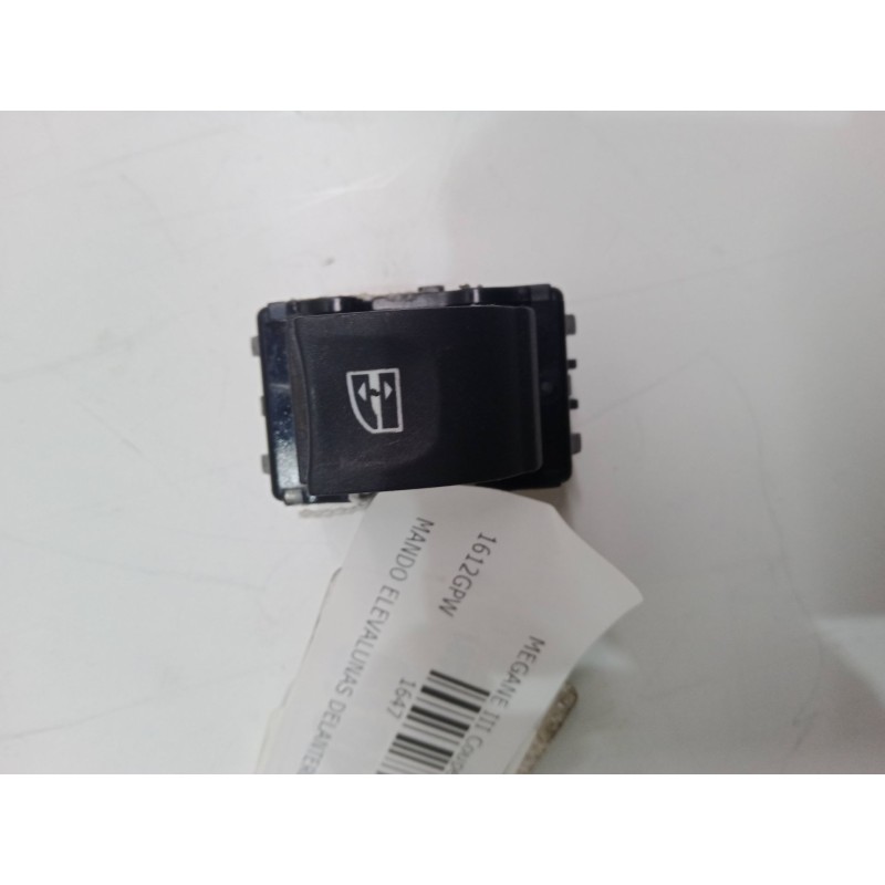 Recambio de mando elevalunas delantero derecho para renault megane iii coupé (dz0/1_) 1.6 16v (dz0u, dz1b, dz1h) referencia OEM 