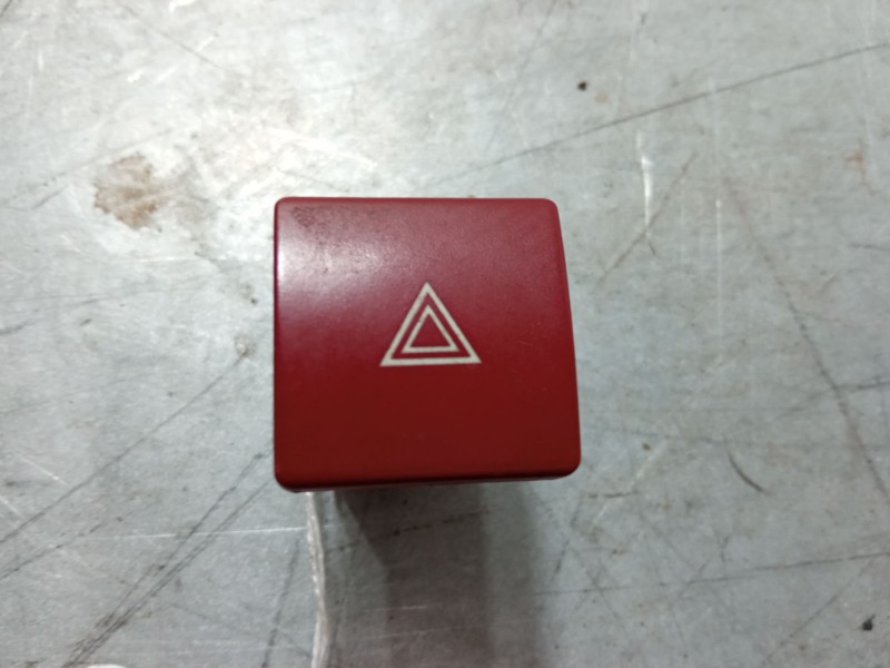 Recambio de warning para peugeot partner tepee 1.6 bluehdi 100 referencia OEM IAM 96583113KR  