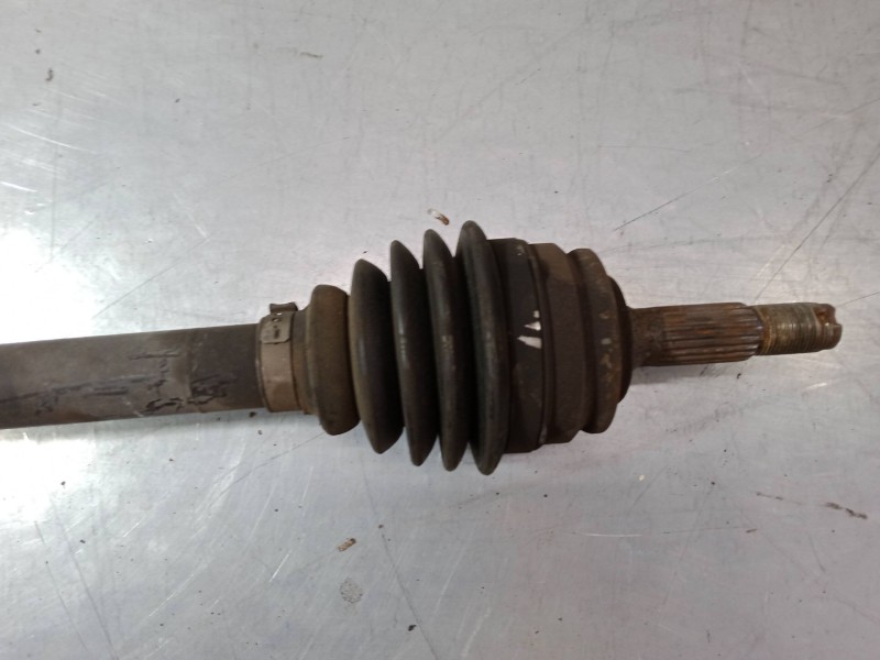 Recambio de transmision delantera derecha para peugeot 208 i (ca_, cc_) 1.2 vti 82 referencia OEM IAM   