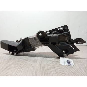 SOPORTE PARAGOLPES TRASERO DERECHO 6F0 807 393 B M.185.2.08 