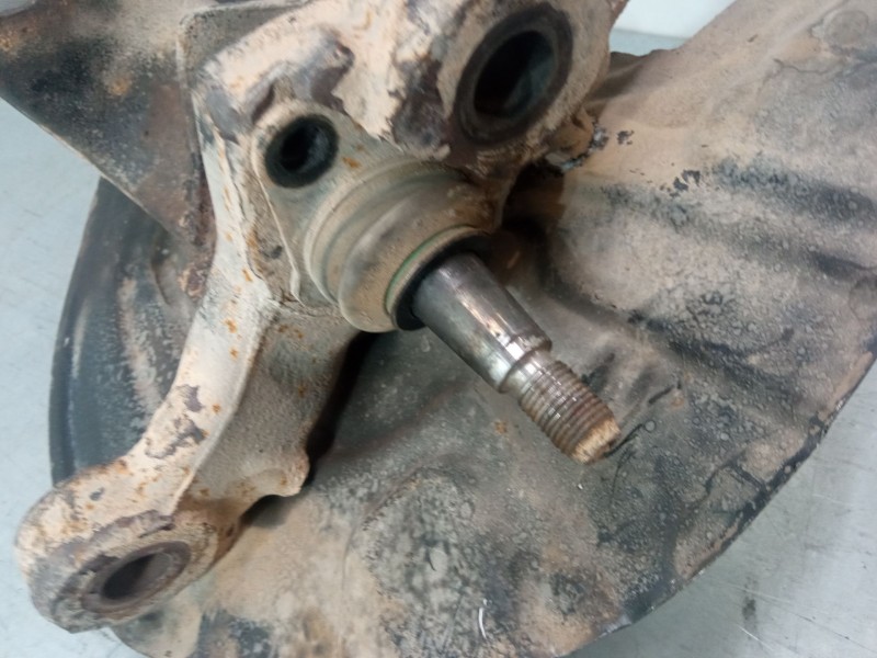 Recambio de mangueta delantera derecha para bmw x3 (e83) 2.0 sd referencia OEM IAM   