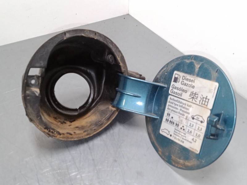 Recambio de tapa exterior combustible para volkswagen touran (1t1, 1t2) 1.9 tdi referencia OEM IAM   