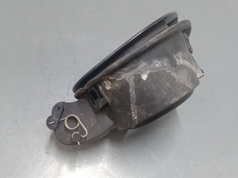 Recambio de tapa exterior combustible para audi a3 sportback (8pa) 2.0 tdi referencia OEM IAM   
