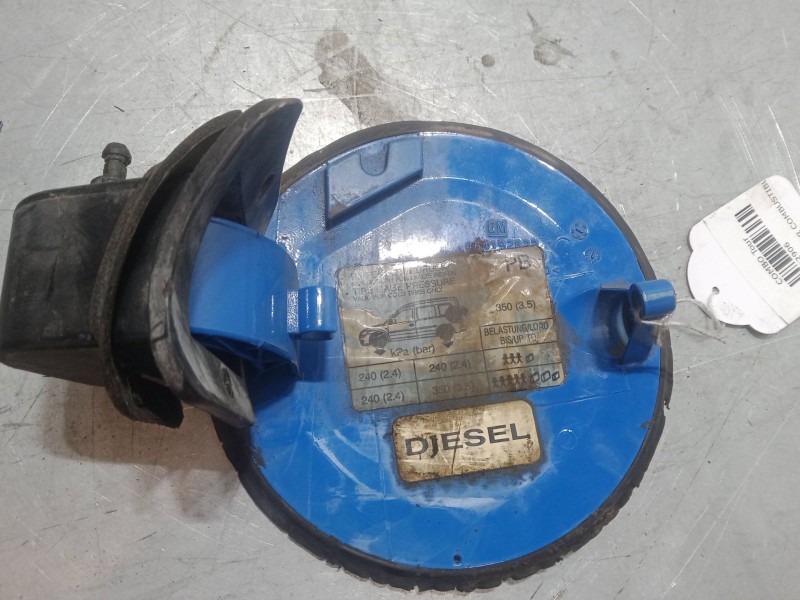 Recambio de tapa exterior combustible para opel combo tour 1.7 di 16v referencia OEM IAM   