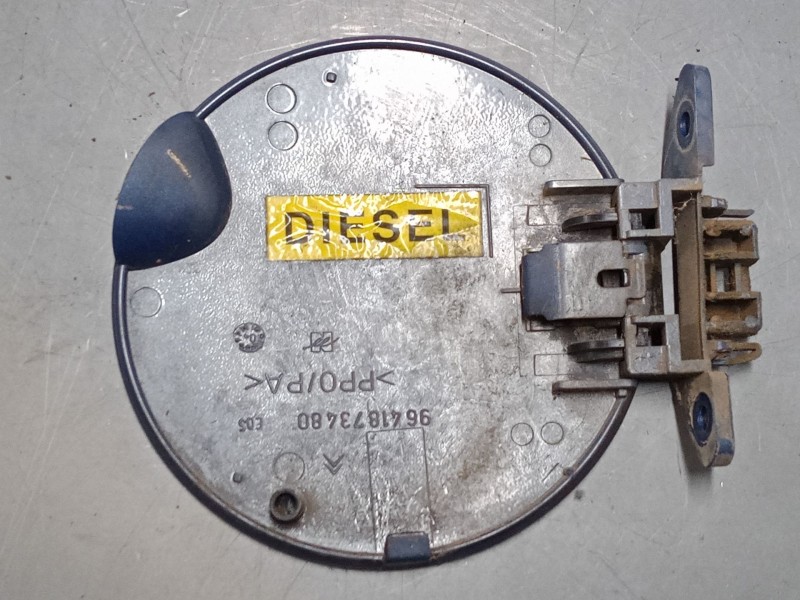 Recambio de tapa exterior combustible para citroën c3 pluriel (hb_) 1.4 hdi referencia OEM IAM   