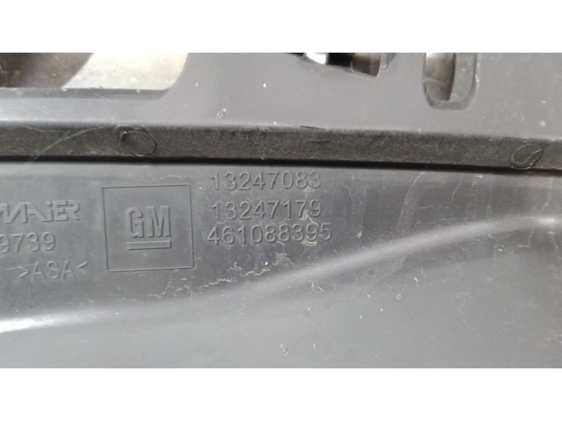 Recambio de rejillas capo para opel astra h gtc (a04) 1.9 cdti (l08) referencia OEM IAM   