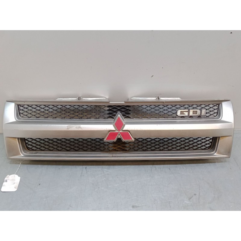 Recambio de rejillas capo para mitsubishi montero io i (h6_w, h7_w) 1.8 gdi (h66w, h76w) referencia OEM IAM   
