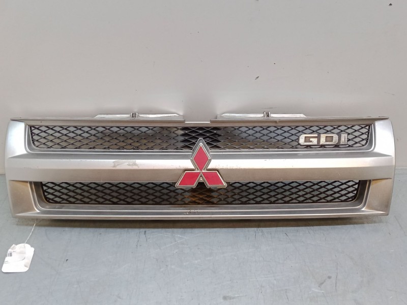 Recambio de rejillas capo para mitsubishi montero io i (h6_w, h7_w) 1.8 gdi (h66w, h76w) referencia OEM IAM   