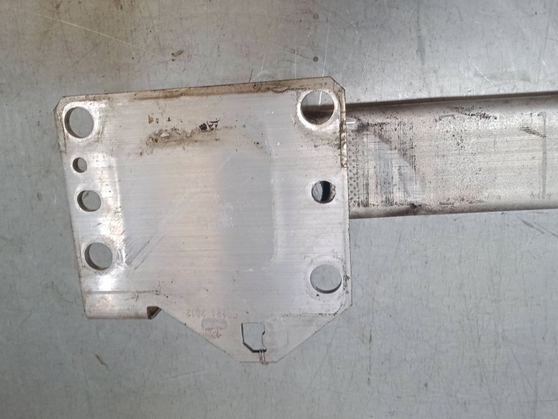 Recambio de refuerzo paragolpes delantero para citroën c4 ii (nc_) 1.6 hdi 90 referencia OEM IAM   