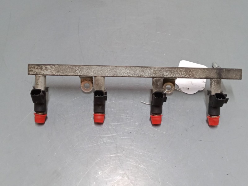 Recambio de rampa inyectora para chevrolet aveo / kalos hatchback (t200) 1.4 16v referencia OEM IAM   