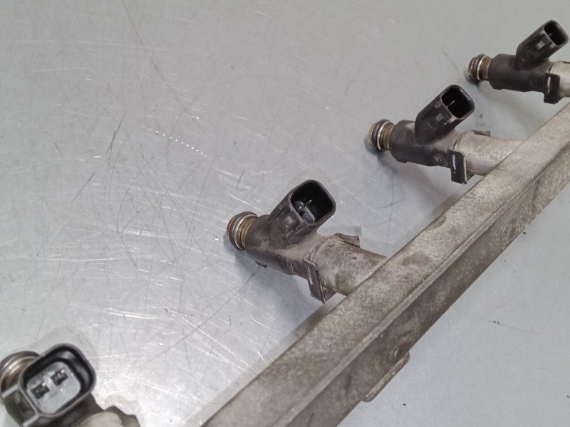 Recambio de rampa inyectora para chevrolet aveo / kalos hatchback (t200) 1.4 16v referencia OEM IAM   