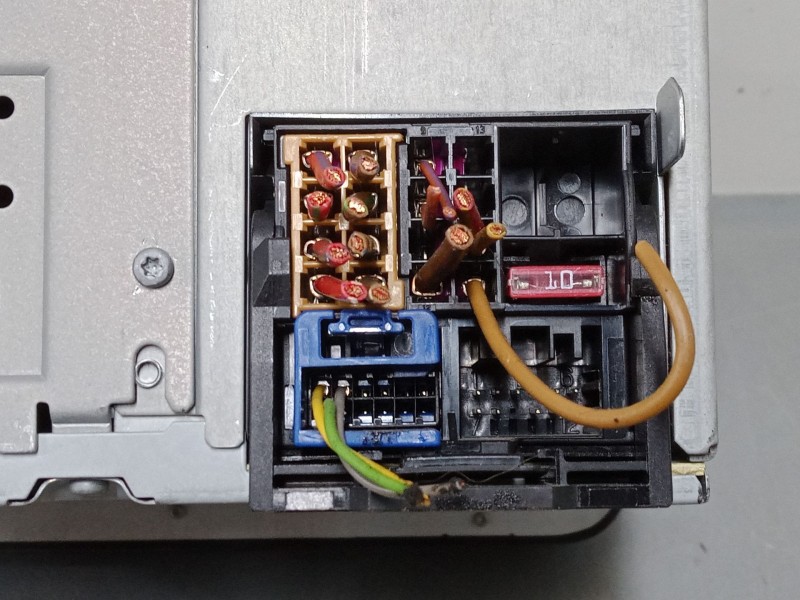 Recambio de radio cd para volkswagen passat b6 variant (3c5) 2.0 tdi referencia OEM IAM 1K0035186AA  