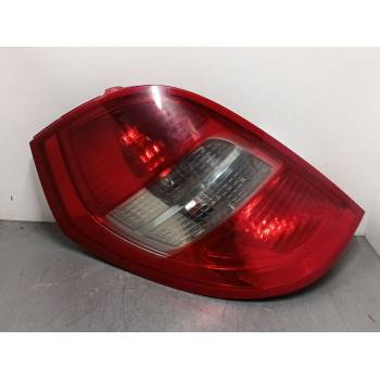 PILOTO TRASERO IZQUIERDO A1698202764 