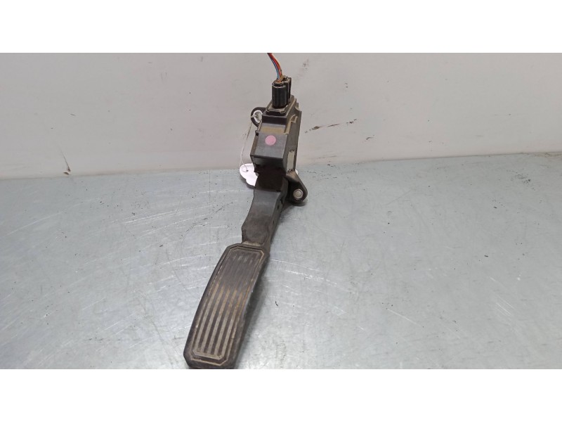 Recambio de pedal acelerador para toyota auris (_e15_) 2.0 d-4d (ade150_) referencia OEM IAM 7811002020  