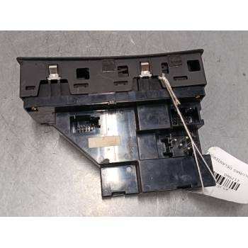 MANDO ELEVALUNAS DELANTERO IZQUIERDO 6925695 
