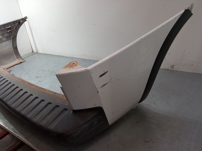 Recambio de paragolpes trasero para opel combo tour 1.4 referencia OEM IAM   
