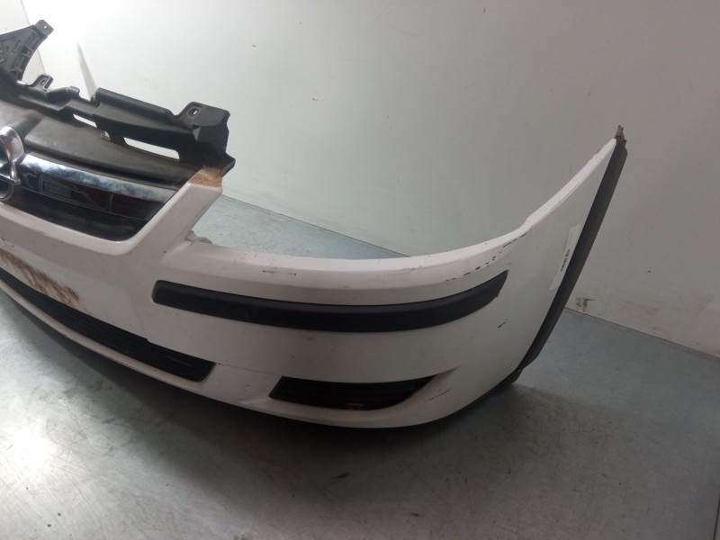 Recambio de paragolpes delantero para opel combo tour 1.4 referencia OEM IAM   