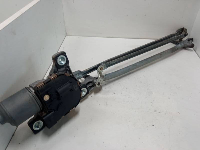 MOTOR LIMPIA DELANTERO 0390241924 